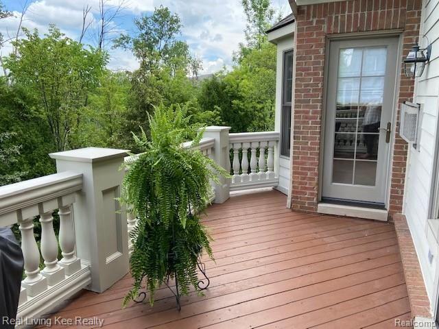 2774 Antrim Court Rochester, MI 48306 - Photo 54 of 67 IMG_5009.jpg