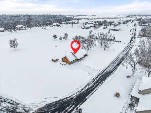 $380,000 | 122 Belle Rive Drive, Millington, IL 60537