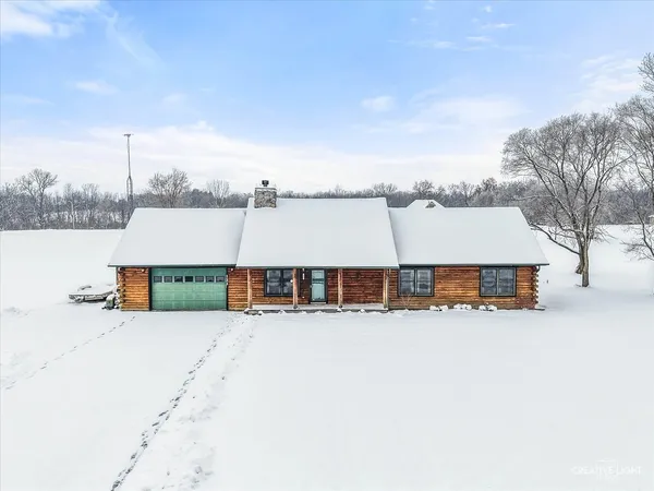 $380,000 | 122 Belle Rive Drive, Millington, IL 60537