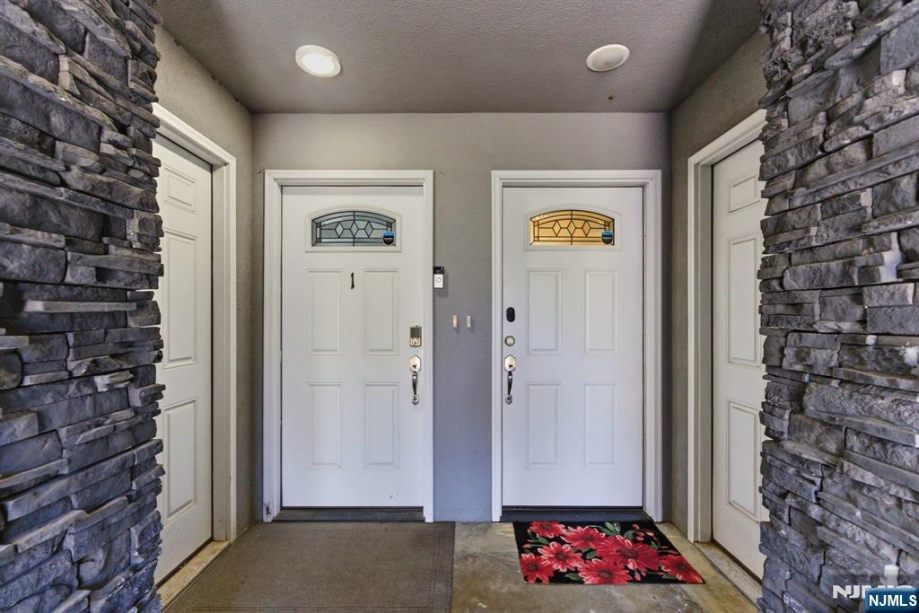 93 Prospect Street, Unit 2 Garfield, NJ 07026 - Photo 3 of 50