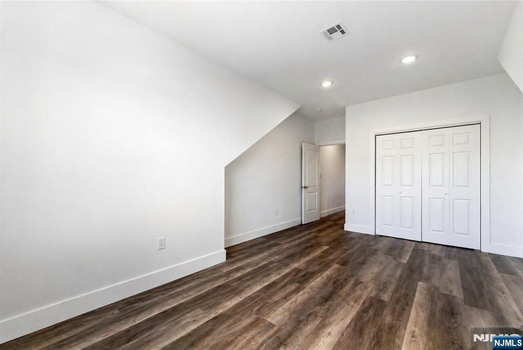 93 Prospect Street, Unit 2 Garfield, NJ 07026 - Photo 38 of 50