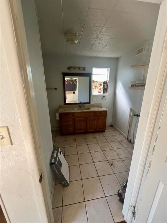 728 Ritchey Street Gainesville, TX 76240 - Photo 36 of 37