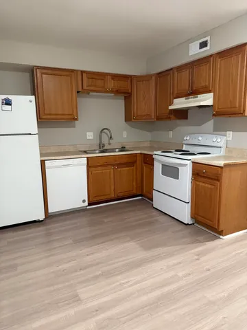 $1,725 | 7669 Hunters Ridge Lane, North Charleston, SC 29420