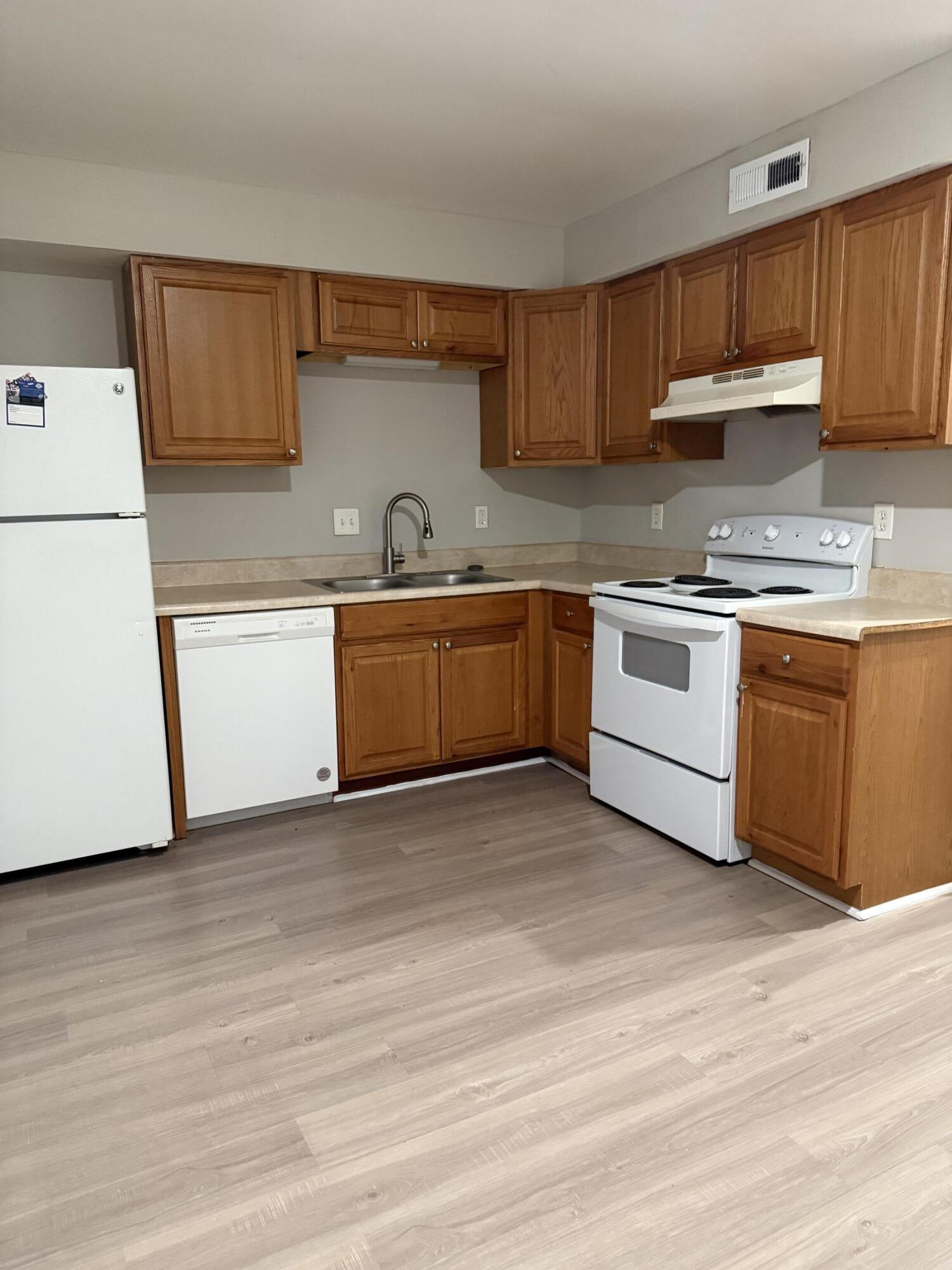 7669 Hunters Ridge Lane North Charleston, SC 29420 - Photo 1 of 9 IMG_5791