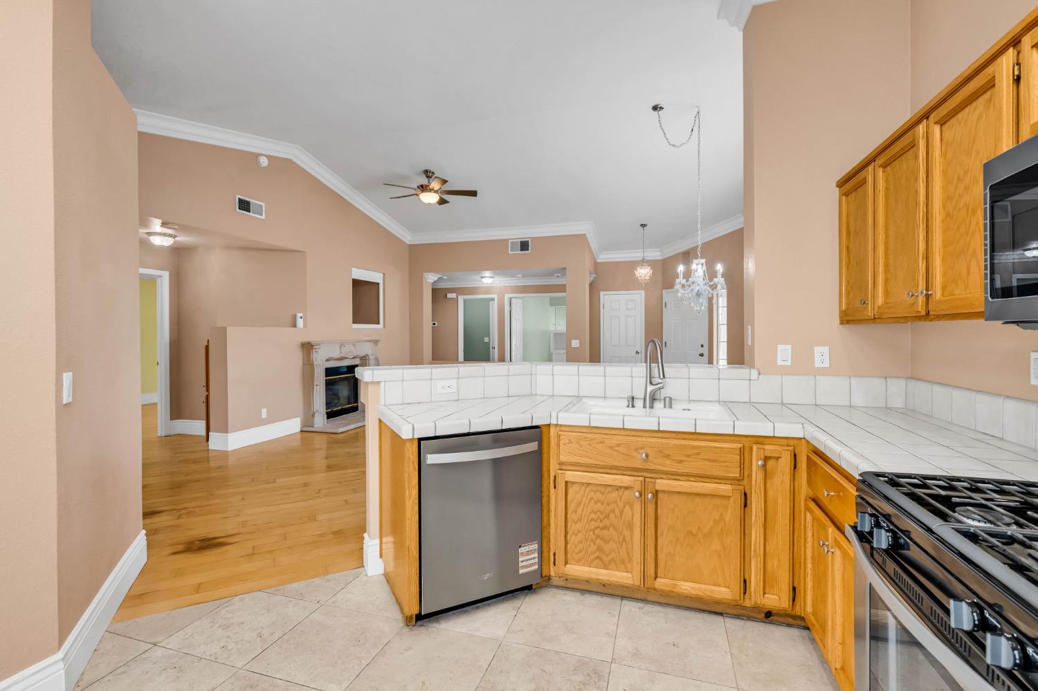 3507 Lone Ridge Court Antelope, CA 95843 - Photo 14 of 37