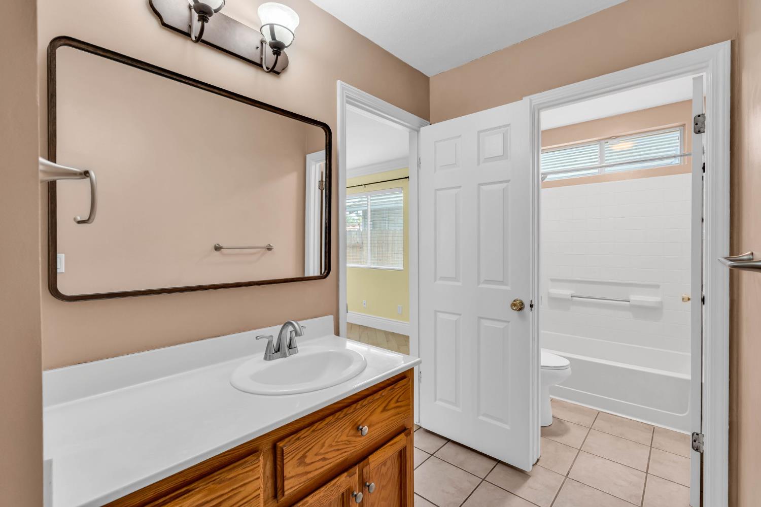 3507 Lone Ridge Court Antelope, CA 95843 - Photo 21 of 37