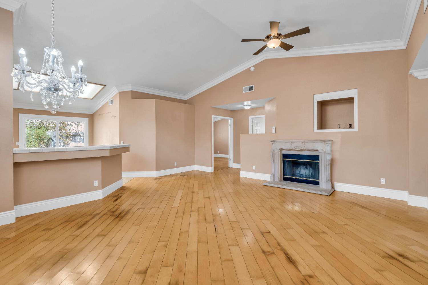 3507 Lone Ridge Court Antelope, CA 95843 - Photo 7 of 37