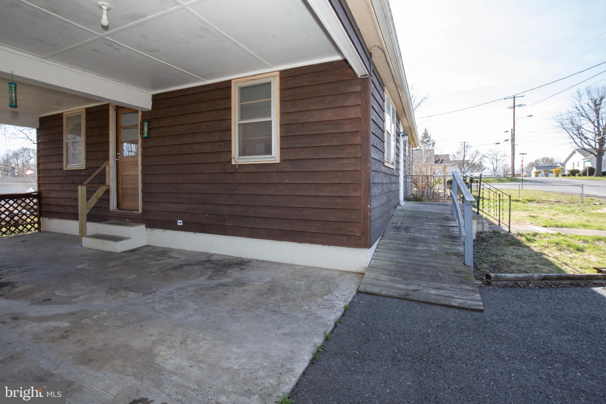 201 Cranes Lane Ranson, WV 25438 - Photo 3 of 23