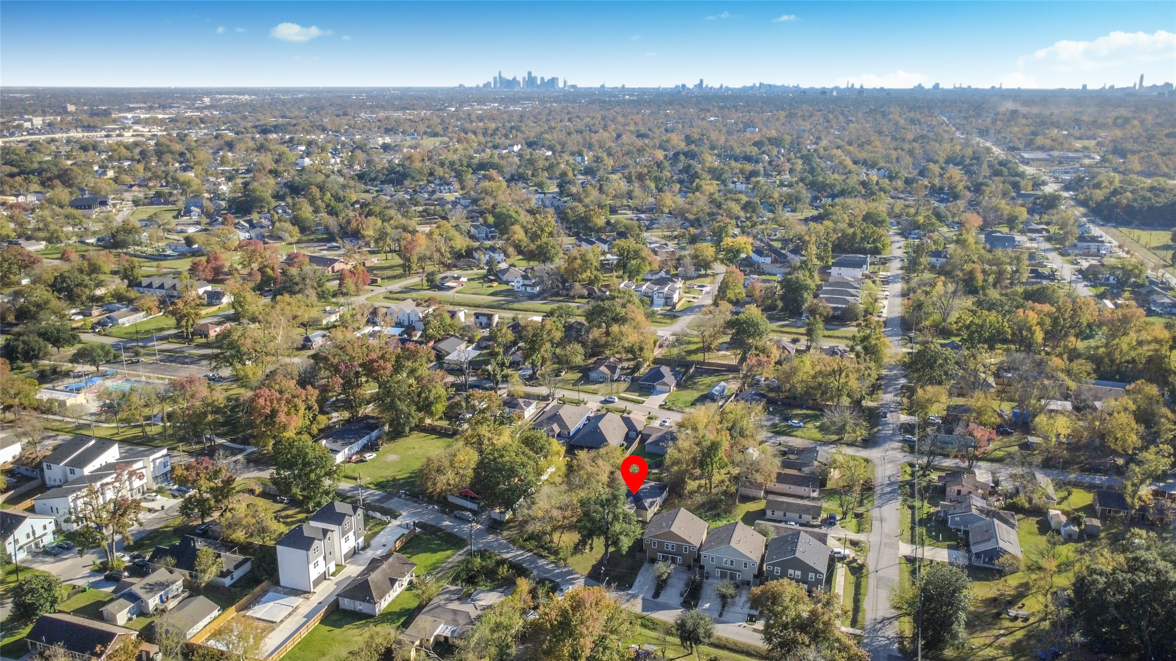 1039 Marcolin Street Houston, TX 77088 - Photo 12 of 37