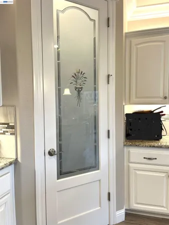 $2,800 | 358 Reddington Drive, Redding, CA 96003