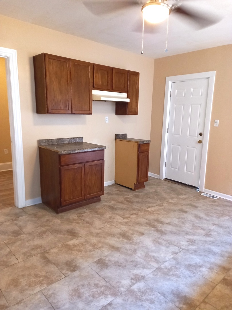 8931 South Houston Avenue Chicago, IL 60617 - Photo 17 of 29