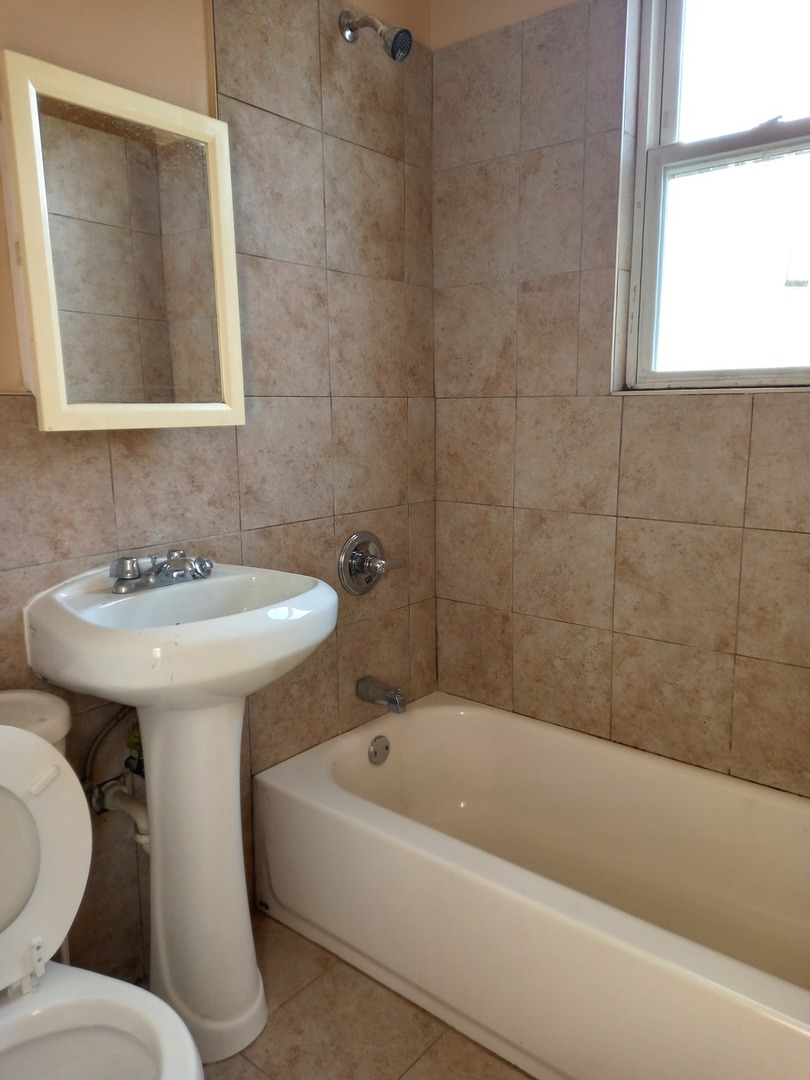 8931 South Houston Avenue Chicago, IL 60617 - Photo 25 of 29