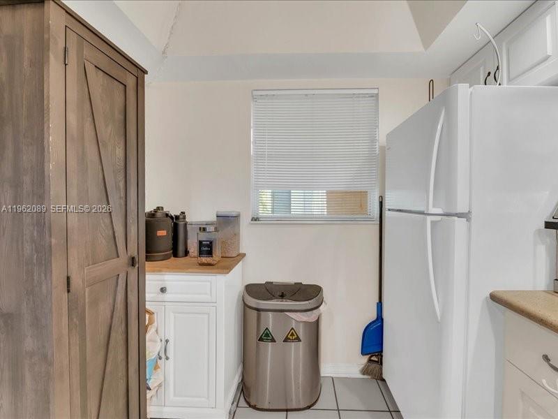 469 North Pine Island Road, Unit B305 Plantation, FL 33324 - Photo 16 of 32