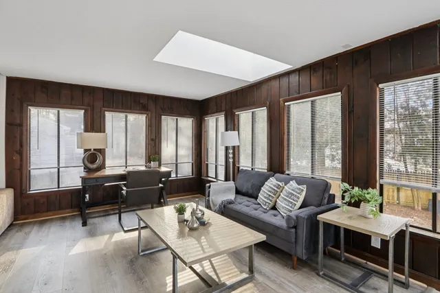 $699,900 | 1 Willow Street, Middleton, MA 01949