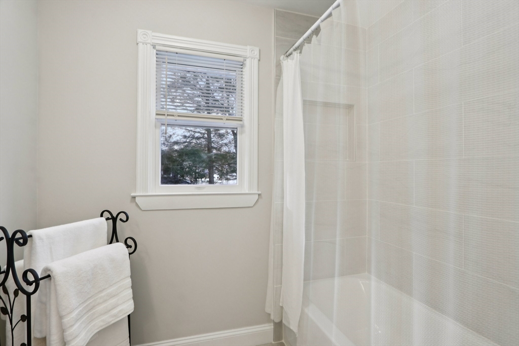 1 Willow Street Middleton, MA 01949 - Photo 21 of 41