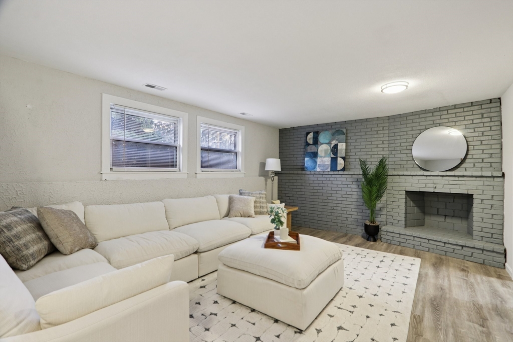 1 Willow Street Middleton, MA 01949 - Photo 29 of 41