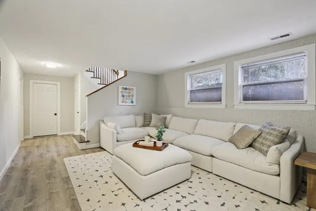 $699,900 | 1 Willow Street, Middleton, MA 01949