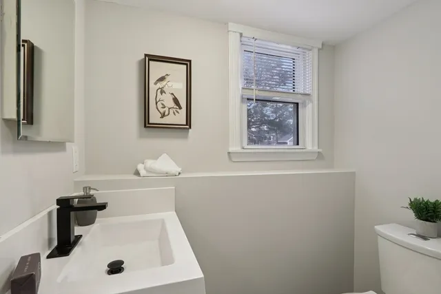 $699,900 | 1 Willow Street, Middleton, MA 01949