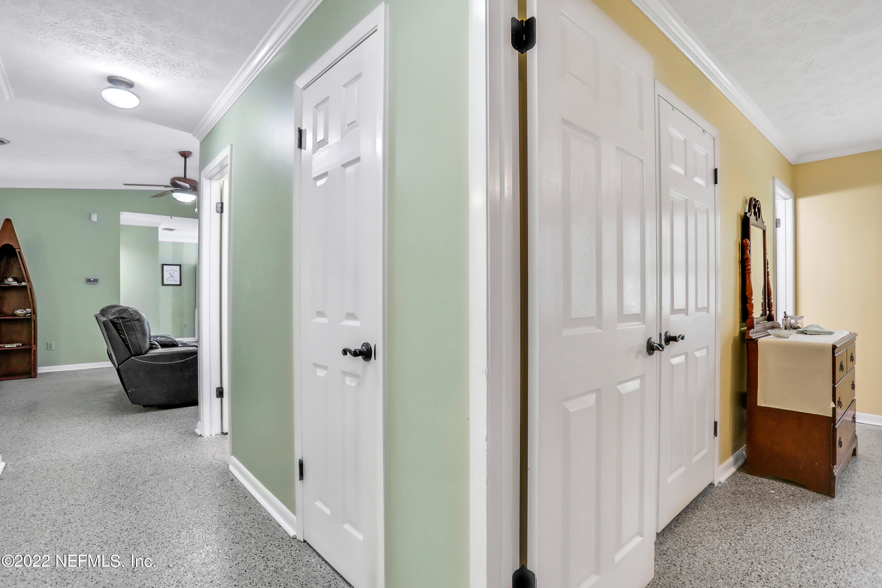 10337 Crystal Springs Road Jacksonville, FL 32221 - Photo 20 of 28 Hall to Living area