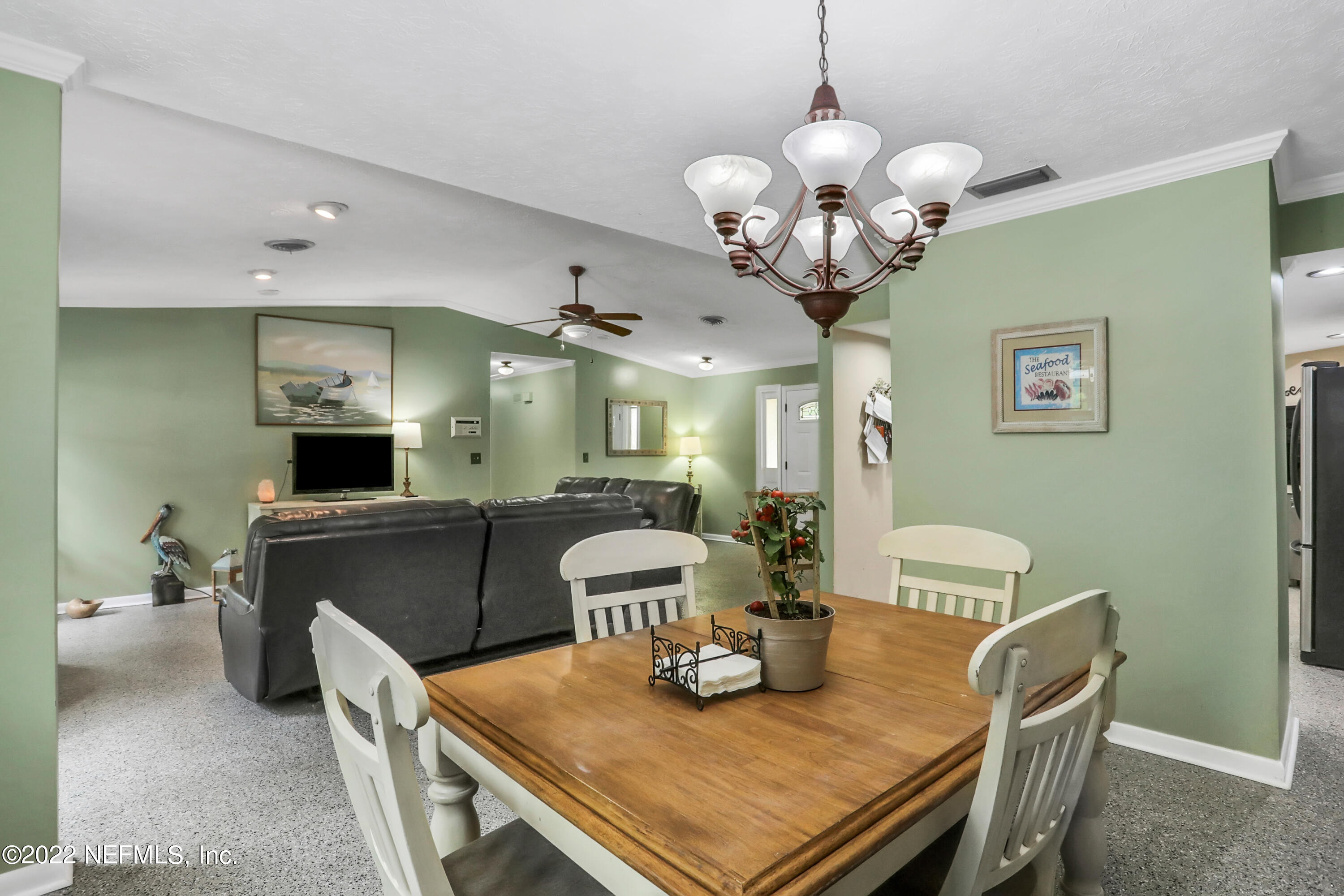 10337 Crystal Springs Road Jacksonville, FL 32221 - Photo 7 of 28 Close up Dining room