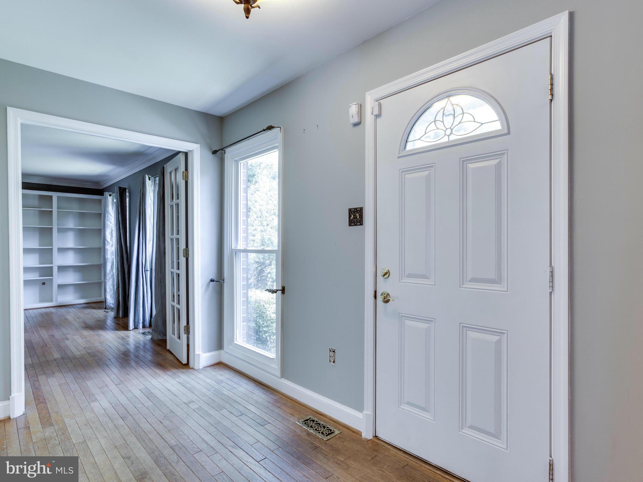 14616 Falling Leaf Way Gaithersburg, MD 20878 - Photo 4 of 30 Interior (General)