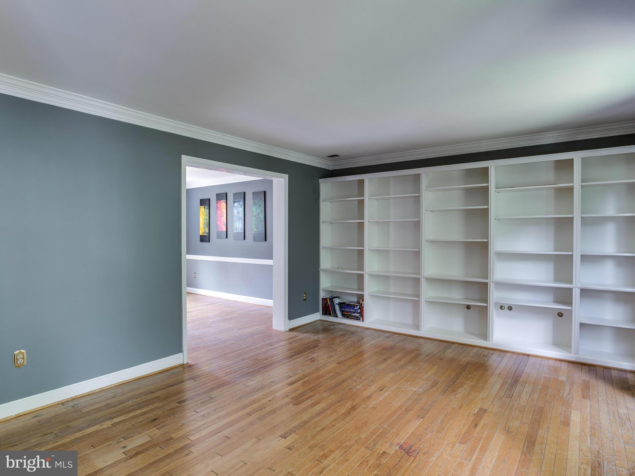 14616 Falling Leaf Way Gaithersburg, MD 20878 - Photo 6 of 30 Living Room