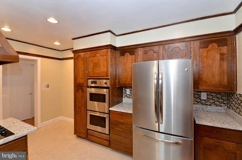 6801 Coolridge Road Temple Hills, MD 20748 - Photo 15 of 26 Kitchen