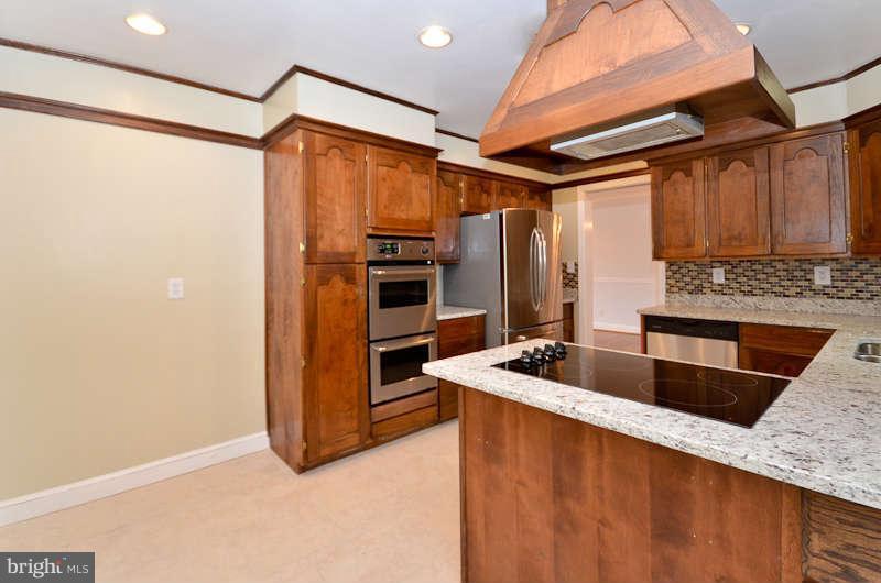 6801 Coolridge Road Temple Hills, MD 20748 - Photo 16 of 26 Kitchen