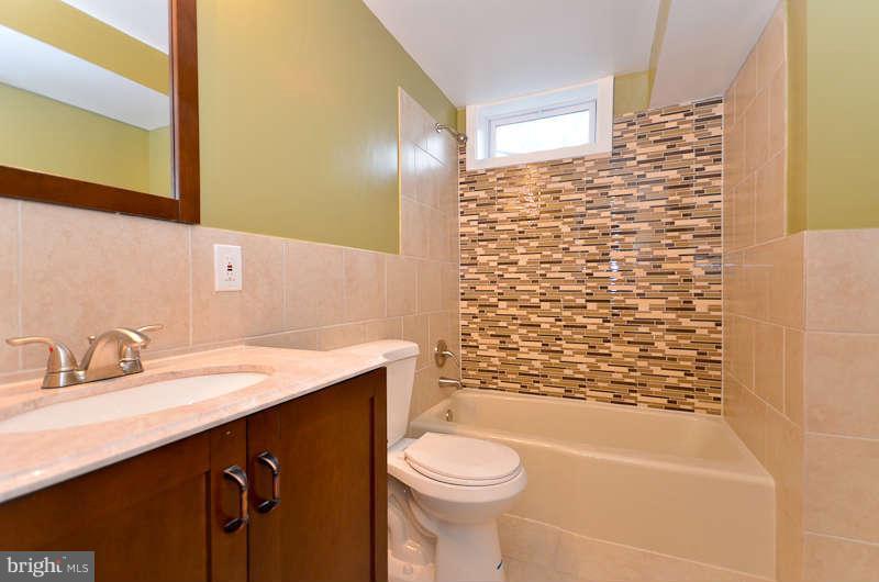 6801 Coolridge Road Temple Hills, MD 20748 - Photo 17 of 26 Bath (Master)