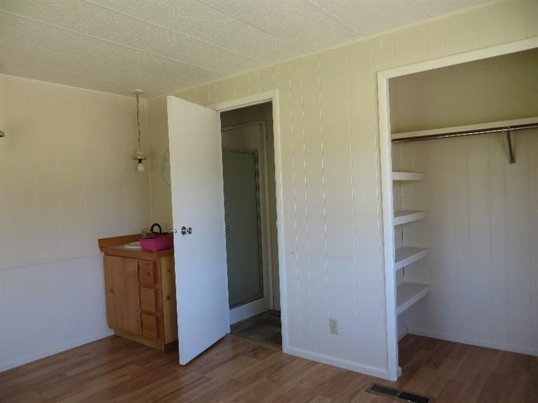 15977 Antioch Road White City, OR 97503 - Photo 9 of 13 2nd bedroom and bathroom