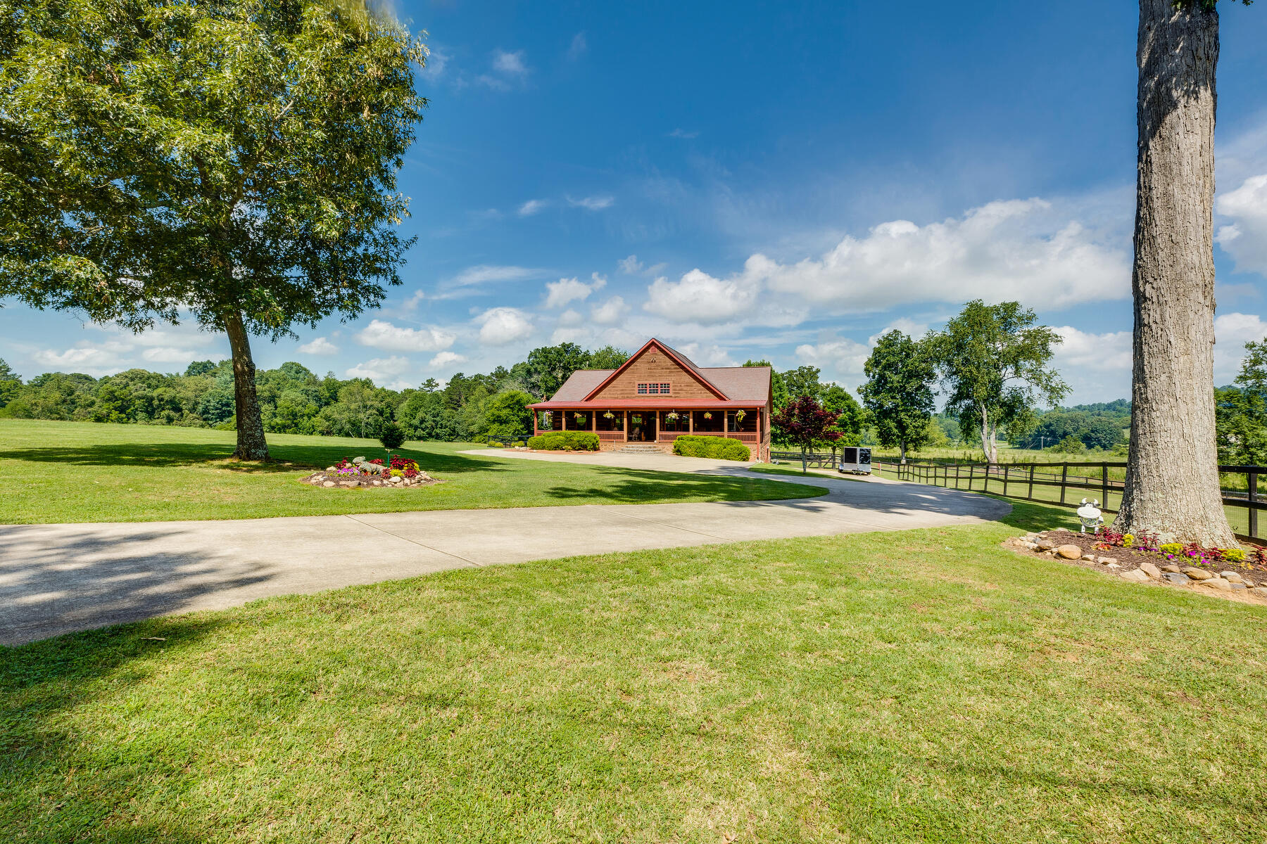 108 Deseree Broyles Road Chuckey, TN 37641 - Photo 2 of 64 002