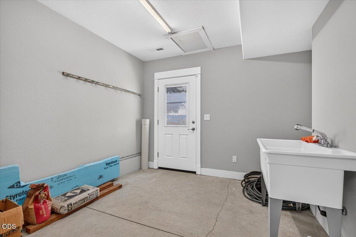 4200 Falcon Ridge Terrace Medford, OR 97504 - Photo 33 of 48 Gallery Image 33