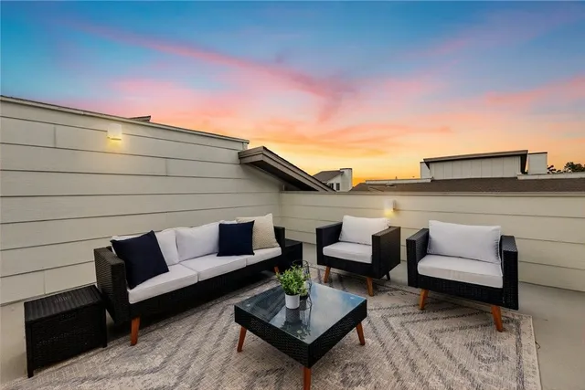 $400,000 | 2606 Wilson Street, Unit 1004, Austin, TX 78704