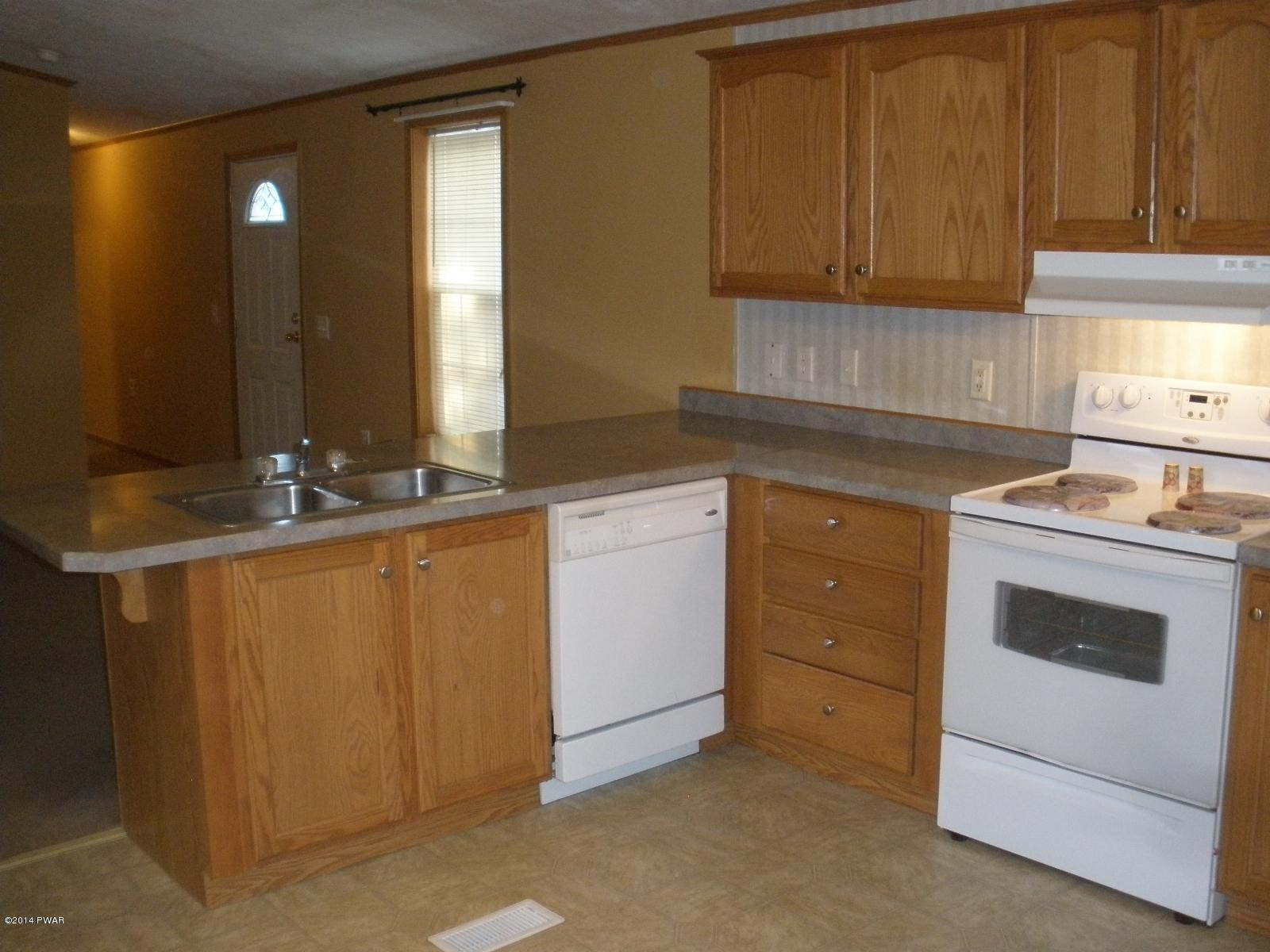 8 Warrings Road Honesdale, PA 18431 - Photo 7 of 18
