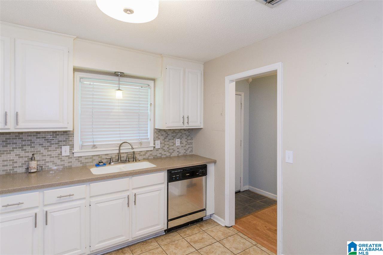 2161 Rocky Ridge Ranch Road Birmingham, AL 35216 - Photo 6 of 30