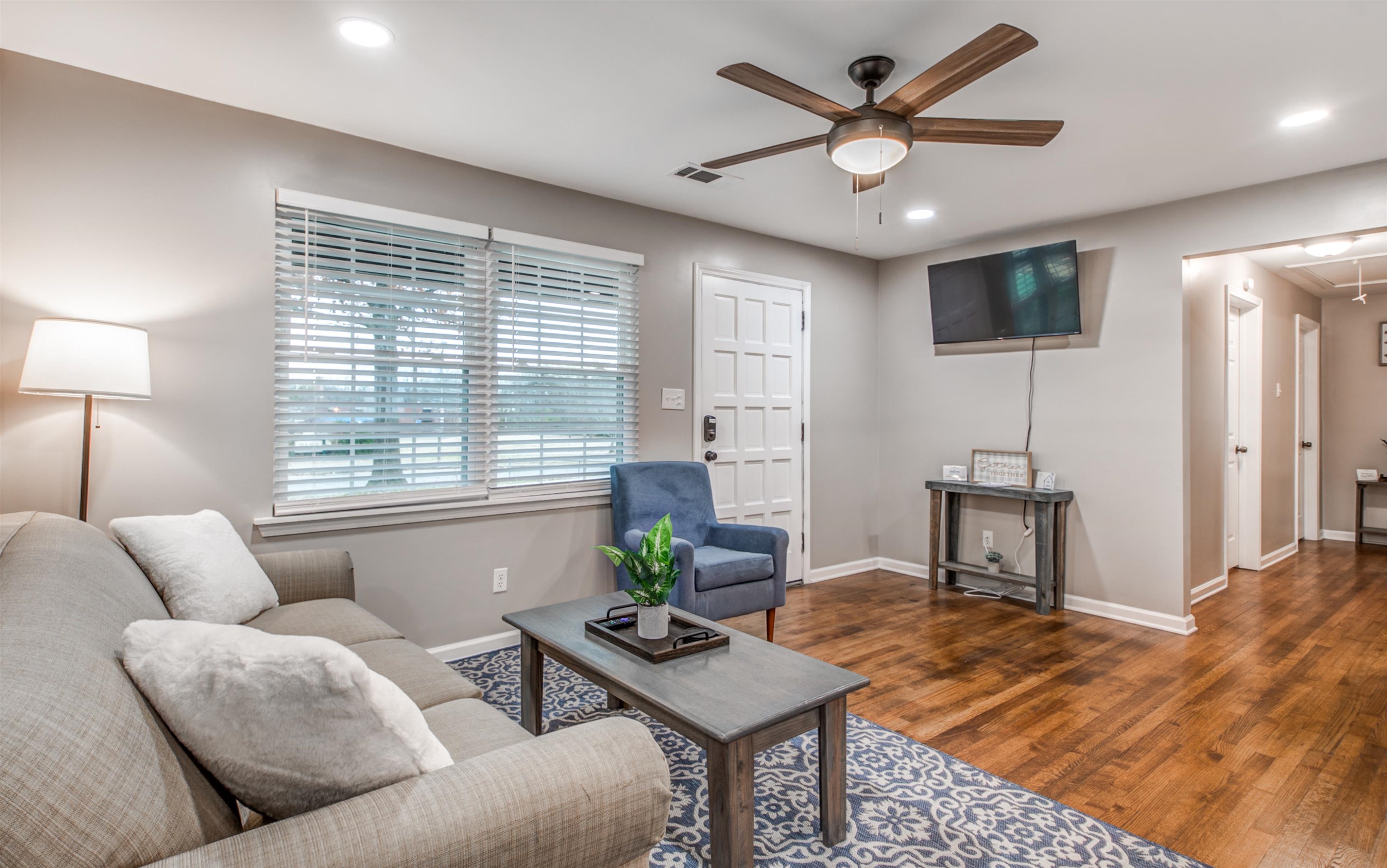 1277 Wellsville Road Memphis, TN 38117 - Photo 14 of 39 Living room featuring wood finished floors, a ceiling fan, and recessed lighting