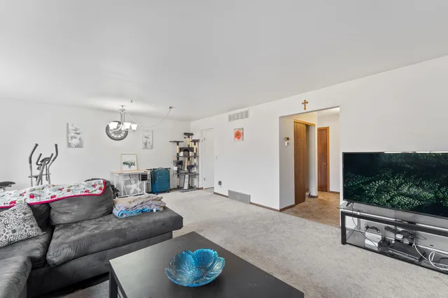 $190,000 | 5742 Cambridge Circle, Unit 2, Mount Pleasant, WI 53406