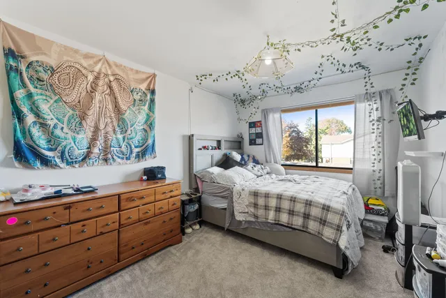 $190,000 | 5742 Cambridge Circle, Unit 2, Mount Pleasant, WI 53406