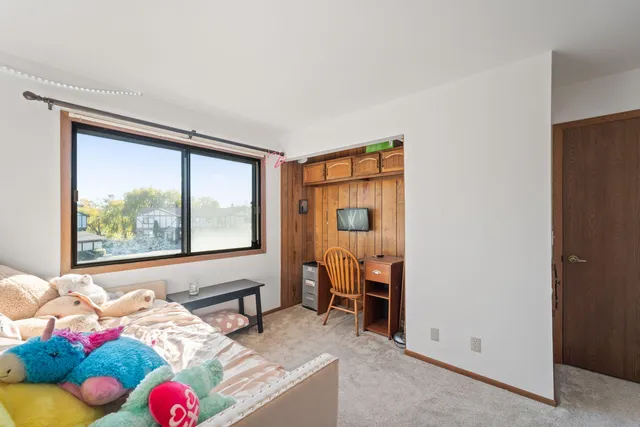 $190,000 | 5742 Cambridge Circle, Unit 2, Mount Pleasant, WI 53406