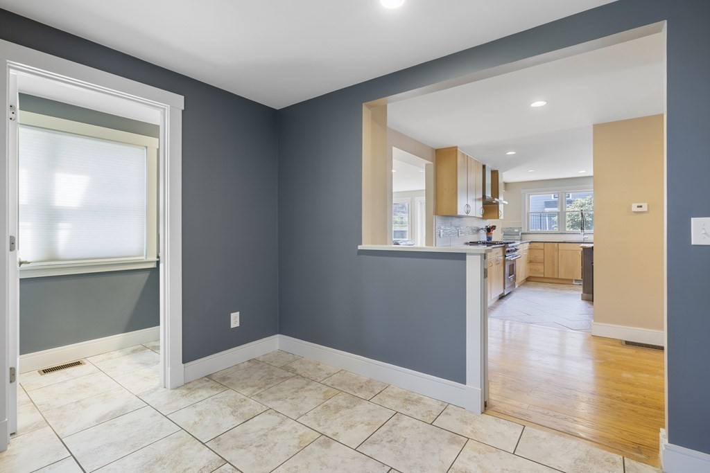 20 Richard Road Lexington, MA 02421 - Photo 12 of 28
