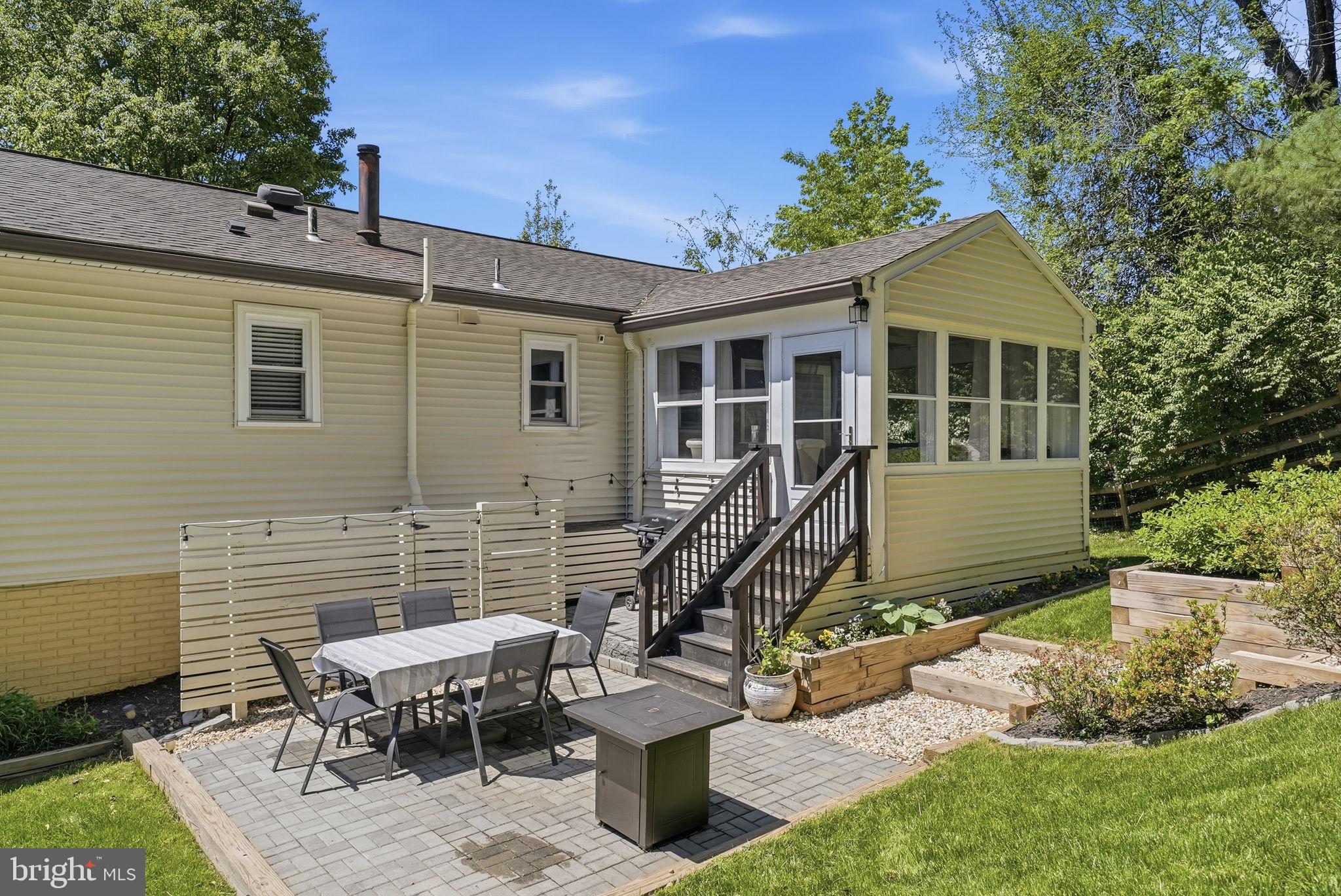 1811 Cranberry Lane Reston, VA 20191 - Photo 30 of 36 Paver Patio
