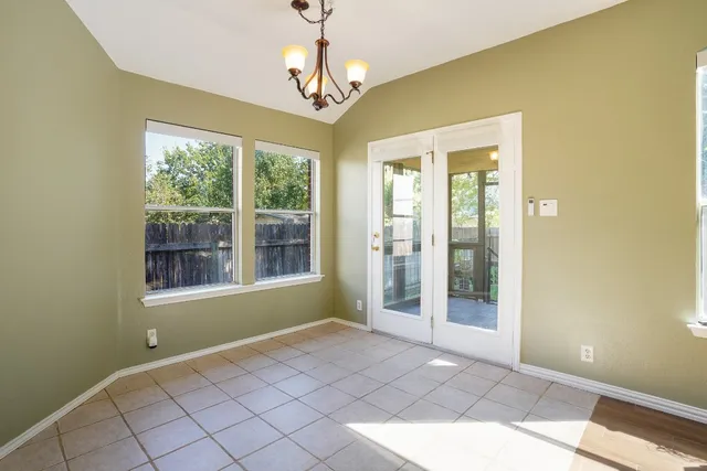 a view of livingroom with windows