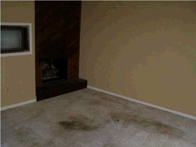 5125 Old Canton Road, Unit 224 Jackson, MS 39211 - Photo 3 of 7 LIVING ROOM