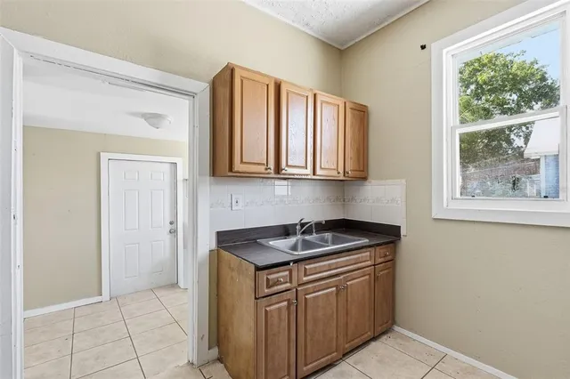 $350,000 | 2310 West Arch Street, Tampa, FL 33607