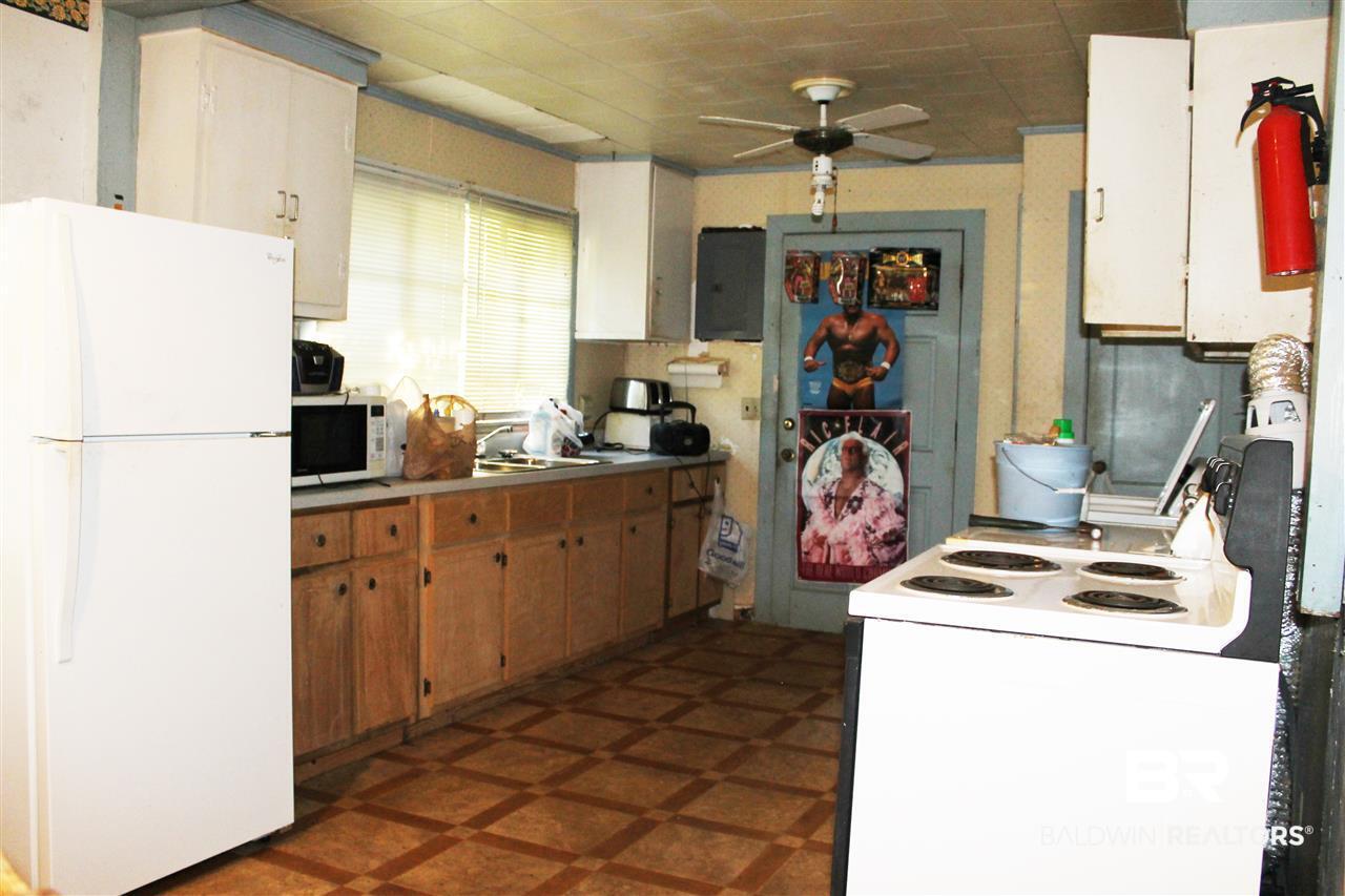 1813 Ogburn Avenue Mobile, AL 36605 - Photo 10 of 12