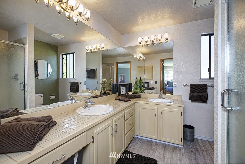 23611 Meridian Place West Bothell, WA 98021 - Photo 14 of 24