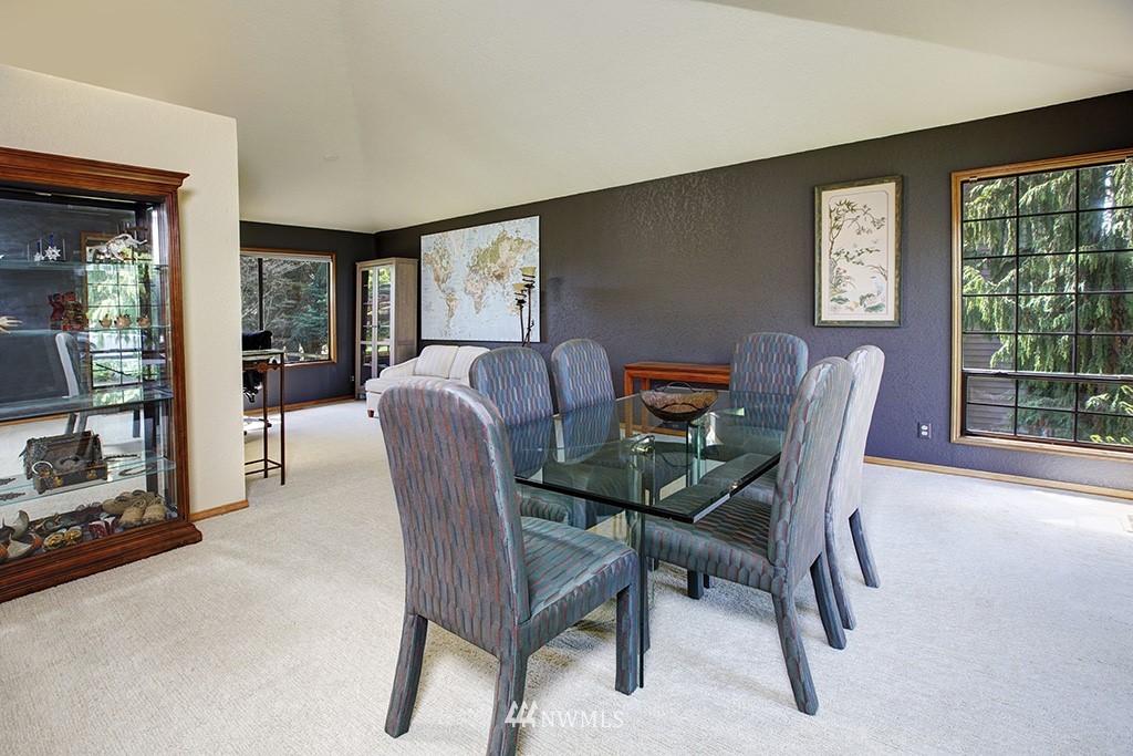 23611 Meridian Place West Bothell, WA 98021 - Photo 4 of 24