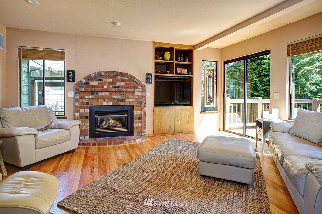 23611 Meridian Place West Bothell, WA 98021 - Photo 5 of 24