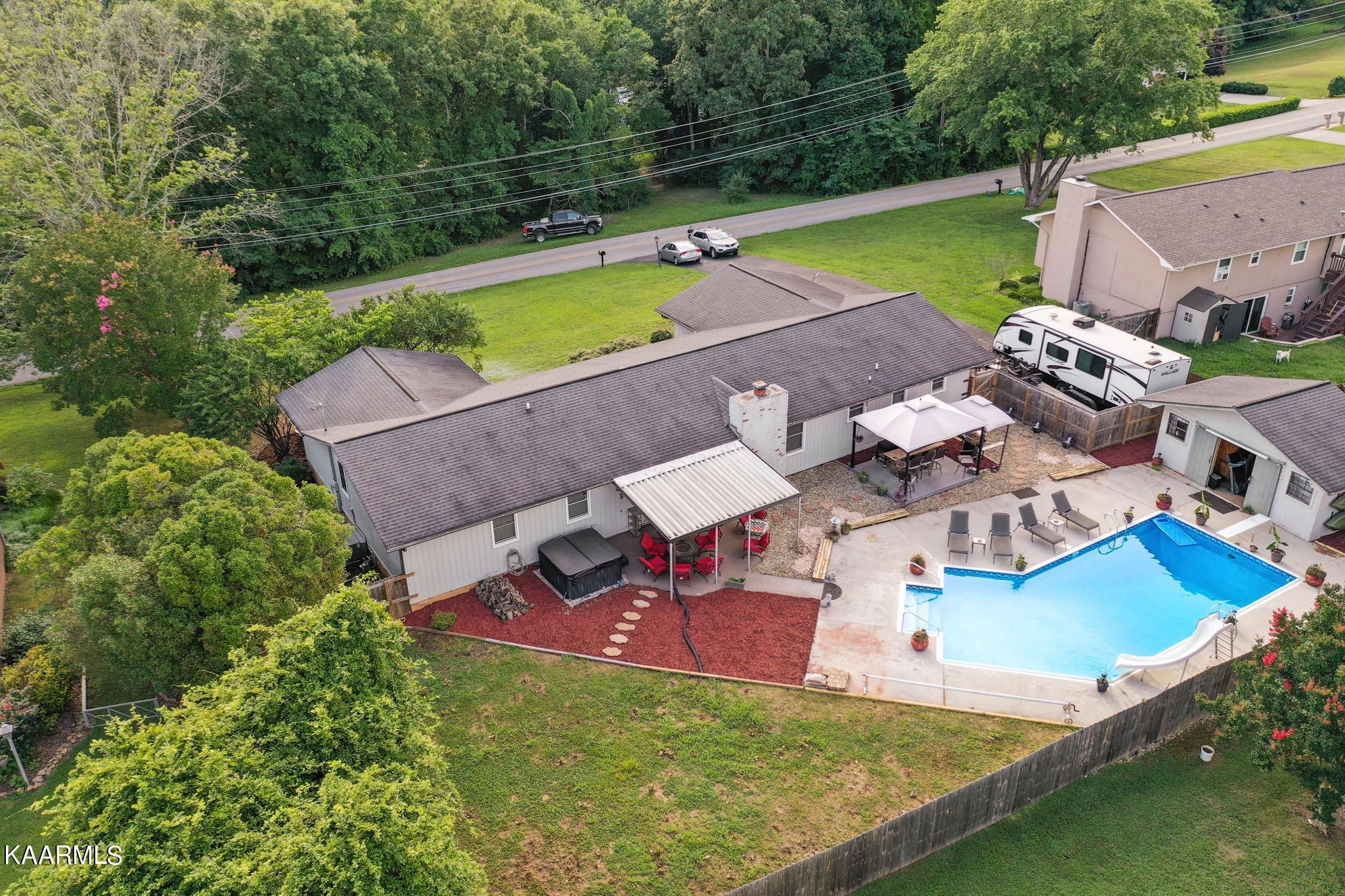 1108 Sanders Road Northwest Knoxville, TN 37923 - Photo 3 of 32 Gallery Image 3
