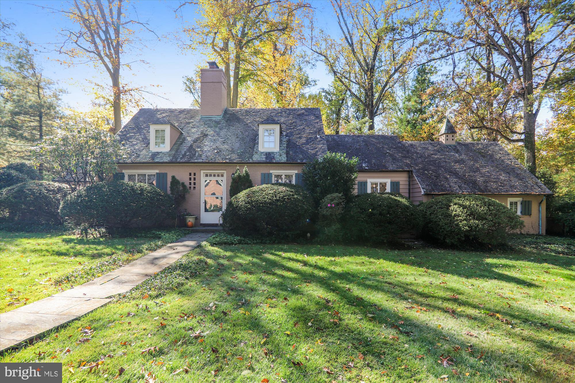 5620 Lambeth Road Bethesda, MD 20814 - Photo 1 of 67 Gallery Image 1